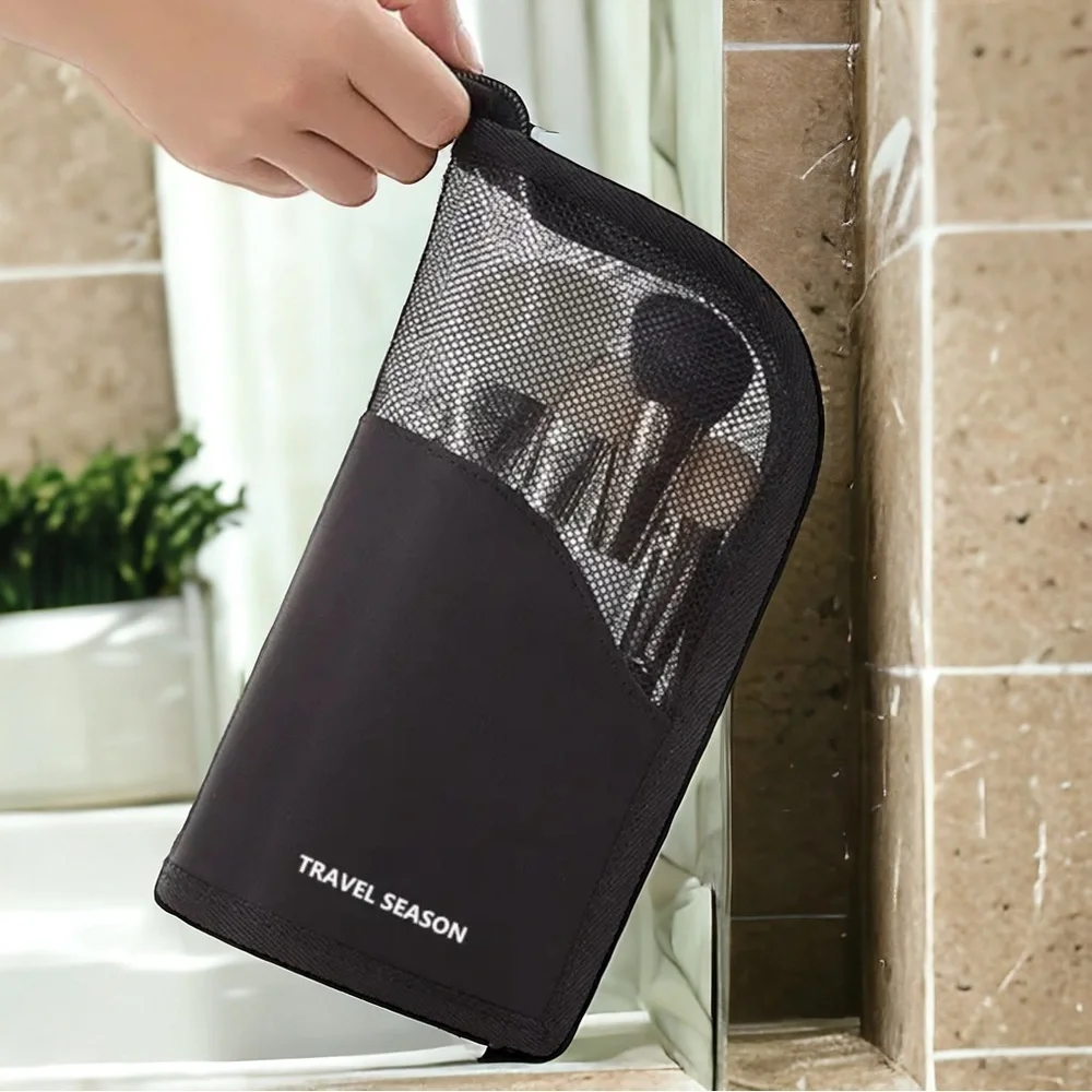 High Capacity Stand-Up Makeup Brush Organizer Bag - Cosmetic Case (NEW)